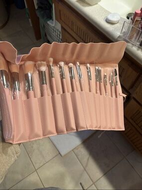 Colourpop Pink 15-Piece Makeup Brush Set with Roll Case